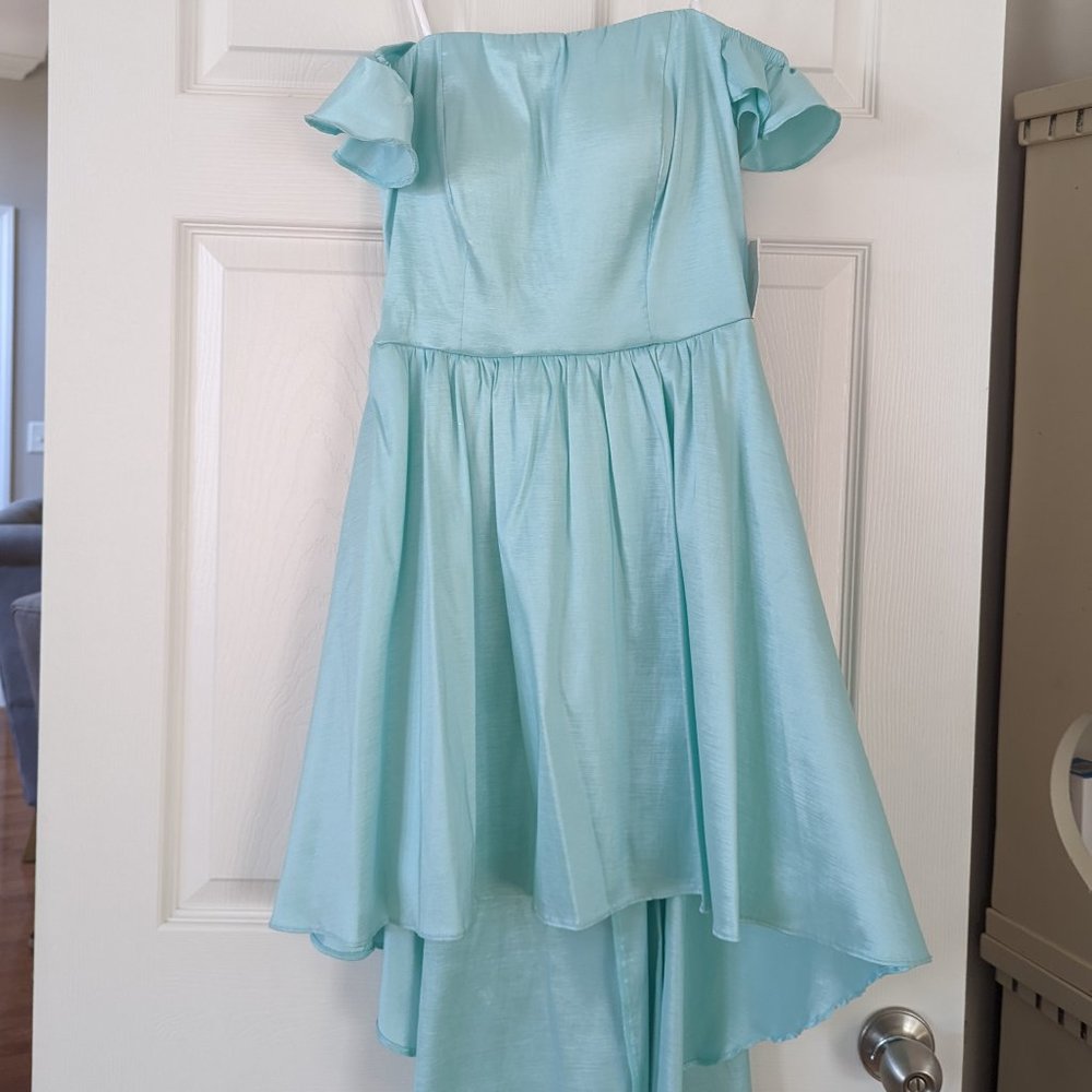 Teal off the shoulder, Hi-Lo dress, perfect for spring